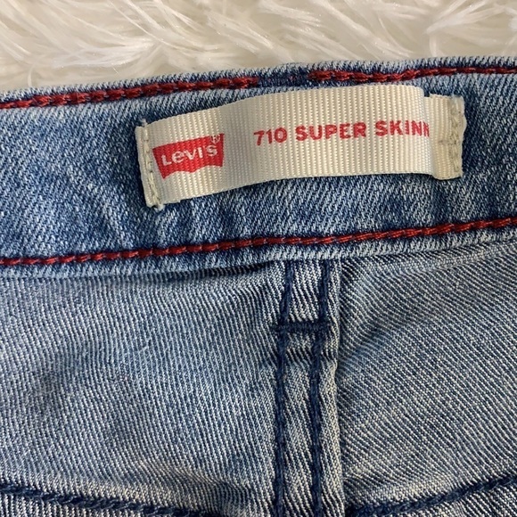 GIRLS LEVIS JEANS - Picture 6 of 8